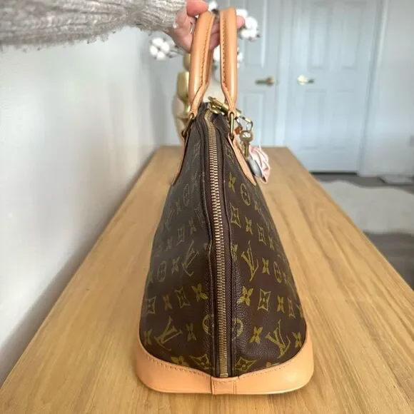 ✅AUTHENTIC✅LOUIS VUITTON ALMA PM - Picture 6 of 16
